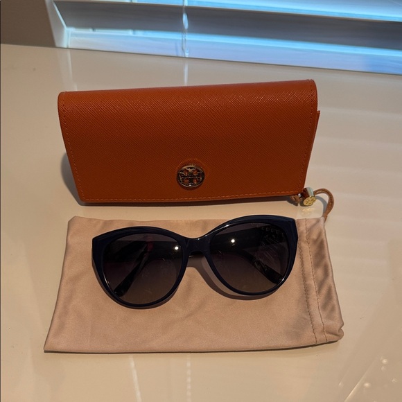 Tory Burch Navy Sunglasses - Picture 1 of 3